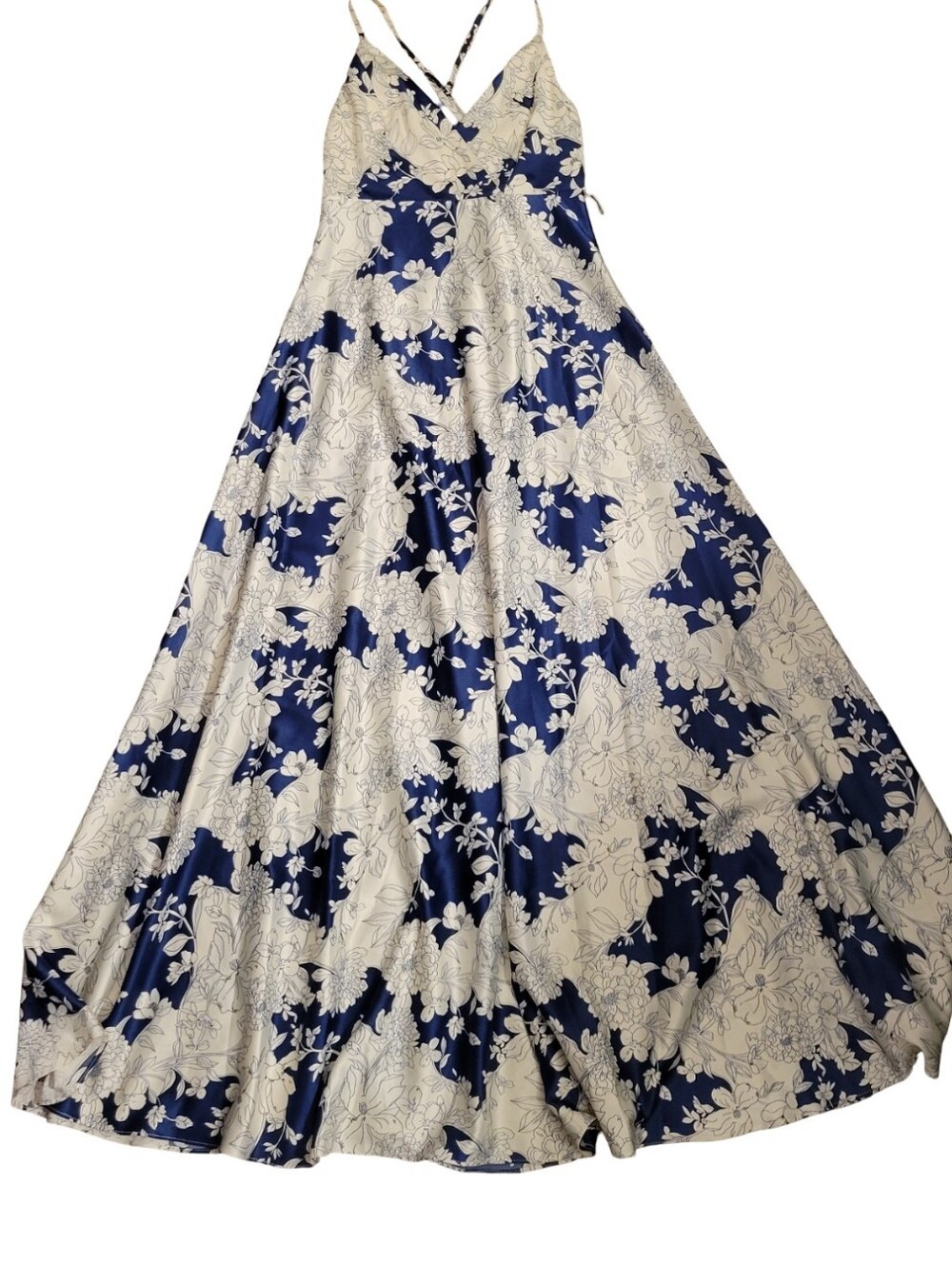 Lulu's Navy and White Floral Maxi Skirt